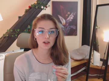 webcam girl abi_i live cam image #2563551