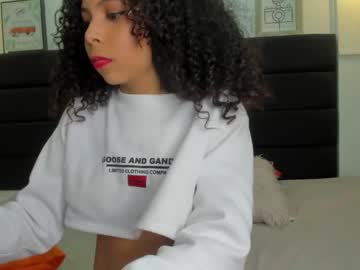 webcam girl lilly__martinez live cam image #1517987