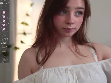 webcam girl floret_joy live cam image #6889529