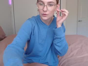 webcam girl maree_eee live cam image #1101486