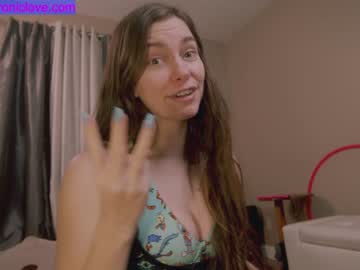 webcam girl chroniclove live cam image #3648521