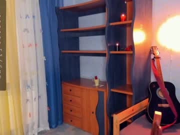 webcam girl deliaderrick live cam image #6450878