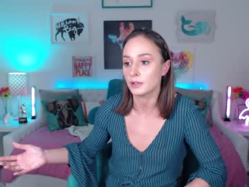 webcam girl holihurricane live cam image #3979463