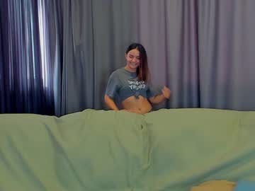 webcam girl karalyons live cam image #4886553