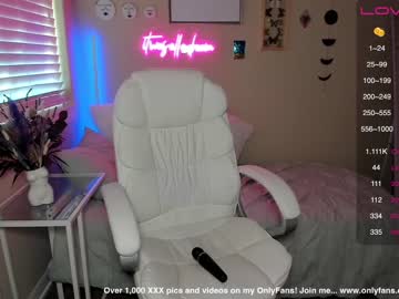 webcam girl badgirlmad live cam image #2560301