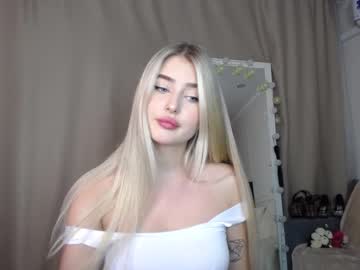 webcam girl cute18cute live cam image #2432579