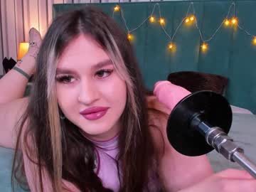 webcam girl miraclark1 live cam image #1701471