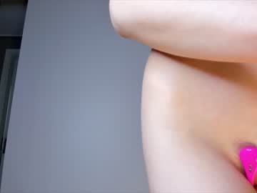 webcam girl naomi_25 live cam image #3070640