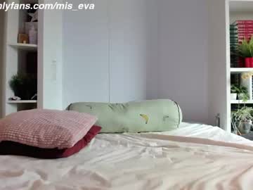 webcam girl mis_eva live cam image #2454511