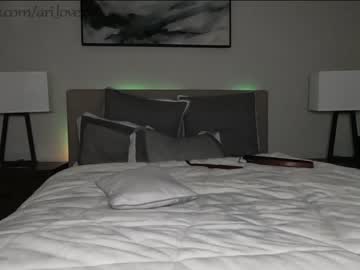 webcam couple ari_lovexo live cam image #1115809