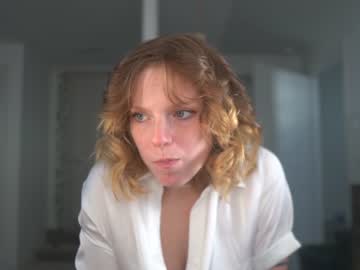 webcam girl crimsonxrapture live cam image #1286901