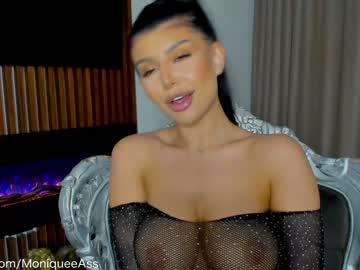 webcam girl moniqueeass live cam image #4117577