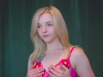 webcam girl lucydelovely live cam image #5830089