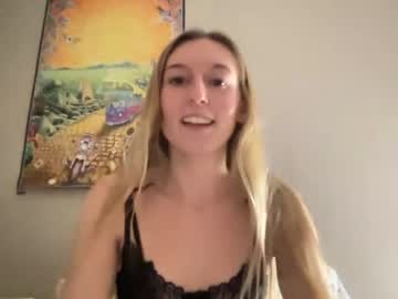 webcam girl charlottebrownxo live cam image #6293739