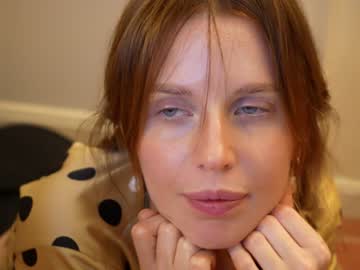 webcam girl ellaa91 live cam image #3158501