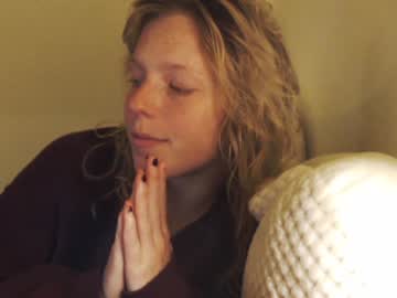 webcam girl crimsonxrapture live cam image #246943