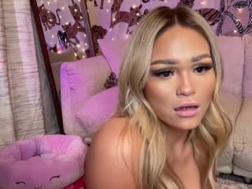 webcam girl ari_02 live cam image #6690436