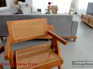 webcam girl carolinaherera live cam image #3105624