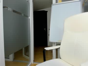 webcam girl ingridblondy94 live cam image #3250394