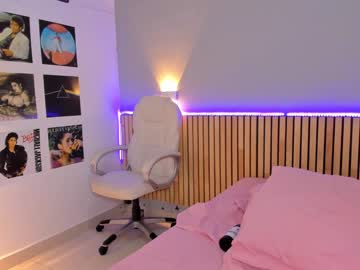 webcam girl little_effy18 live cam image #6371160