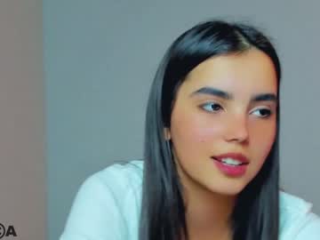 webcam girl nika_la live cam image #1192944