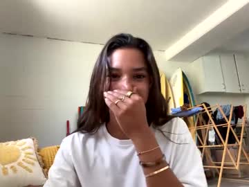 webcam girl wvybbyily live cam image #7065016