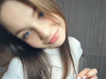 webcam girl smiles_energy live cam image #5970034