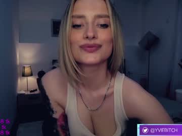 webcam girl _yvie_ live cam image #4468516