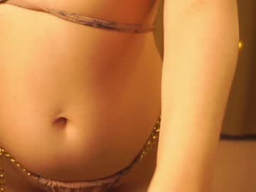 webcam girl helenmoors live cam image #4320292