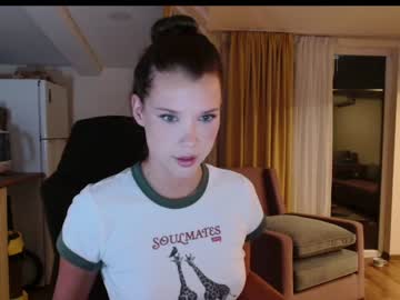 webcam girl bitter_moon live cam image #5508829