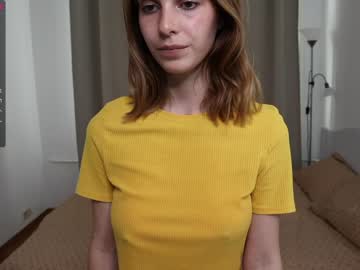 webcam girl cute_mutella live cam image #5082747