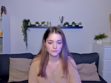 webcam girl caitlin_bell live cam image #151189