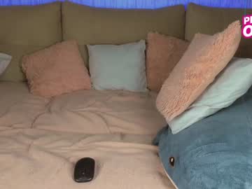 webcam couple edwardxchloe live cam image #1633521