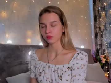 webcam girl sharonmorgans live cam image #3450613