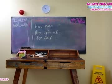 webcam girl livecleo live cam image #3499144