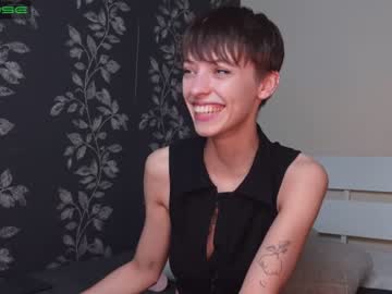 webcam girl agelina_summer live cam image #369642