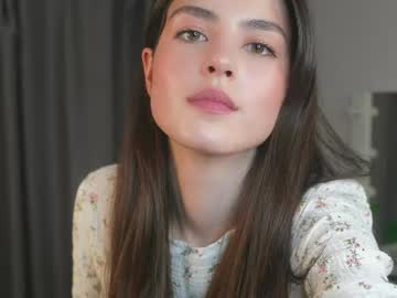 webcam girl lucky_forme live cam image #7089277
