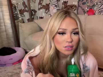 webcam girl ari_02 live cam image #6022193