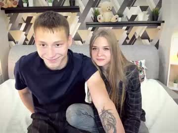 webcam couple casey_and_tommy live cam image #2183392