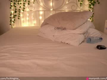 webcam girl fuckingtoy_ live cam image #884287