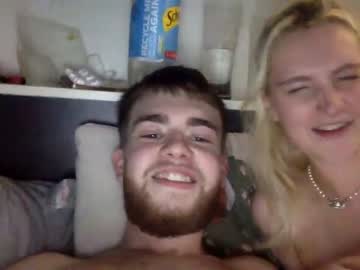 webcam couple cumlovingsluts live cam image #6378614