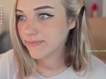 webcam girl mia_milagros live cam image #2136392