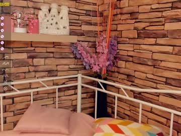 webcam girl eugenetomas live cam image #372491