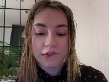 webcam girl strawberryjamx live cam image #6062902