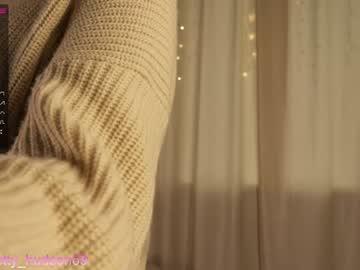 webcam girl bettyhudson live cam image #1139978