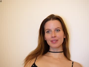 webcam girl ellaa91 live cam image #3698920