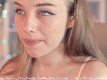 webcam girl mia_milagros live cam image #2381343