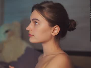 webcam girl hoolybunny live cam image #2502863