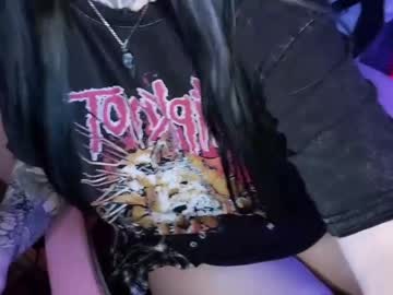 webcam girl i_died_again live cam image #4421423