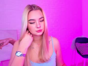 webcam girl 8a8y_nura live cam image #1362083